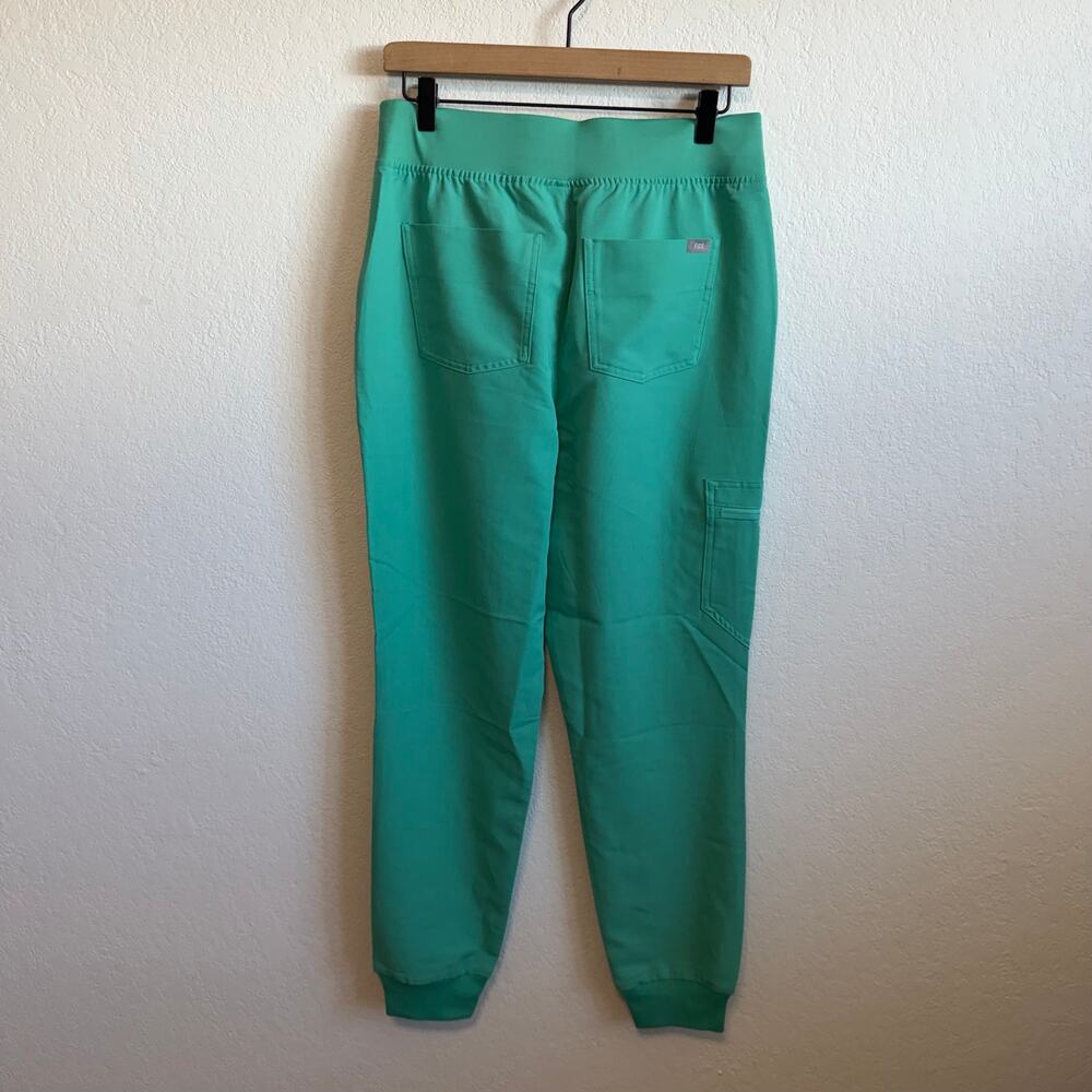 NEW NWT Figs High Waisted Zamora 6-Pocket Jogger Scrub Pants Surgical Green M - Picture 12 of 16